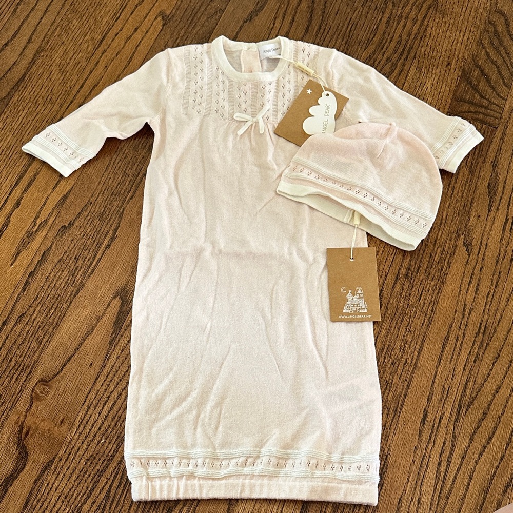 Angel Dear Soft Pink Baby kimono and Hat Set, 0-3 months. New with tags.